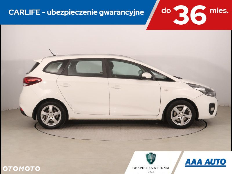 Kia Carens - 7