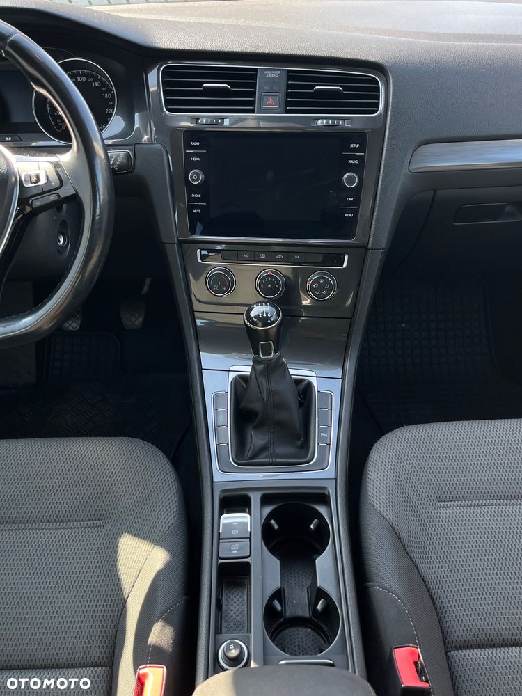 Volkswagen Golf 1.4 TSI BMT Comfortline - 10