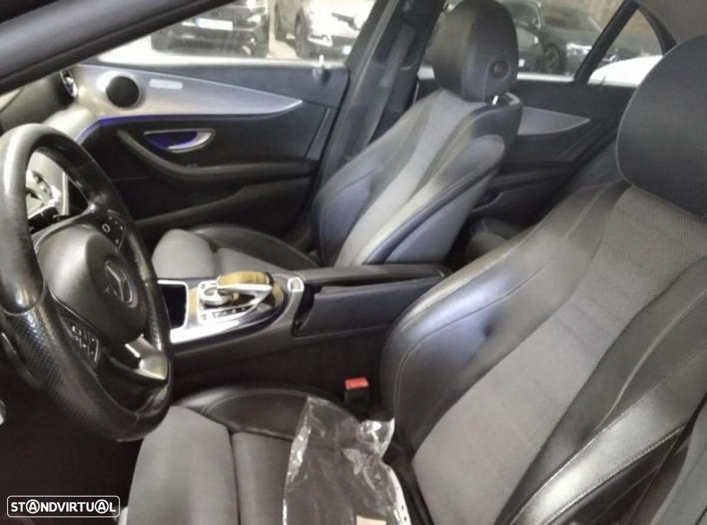 Mercedes-Benz E 220 - 4