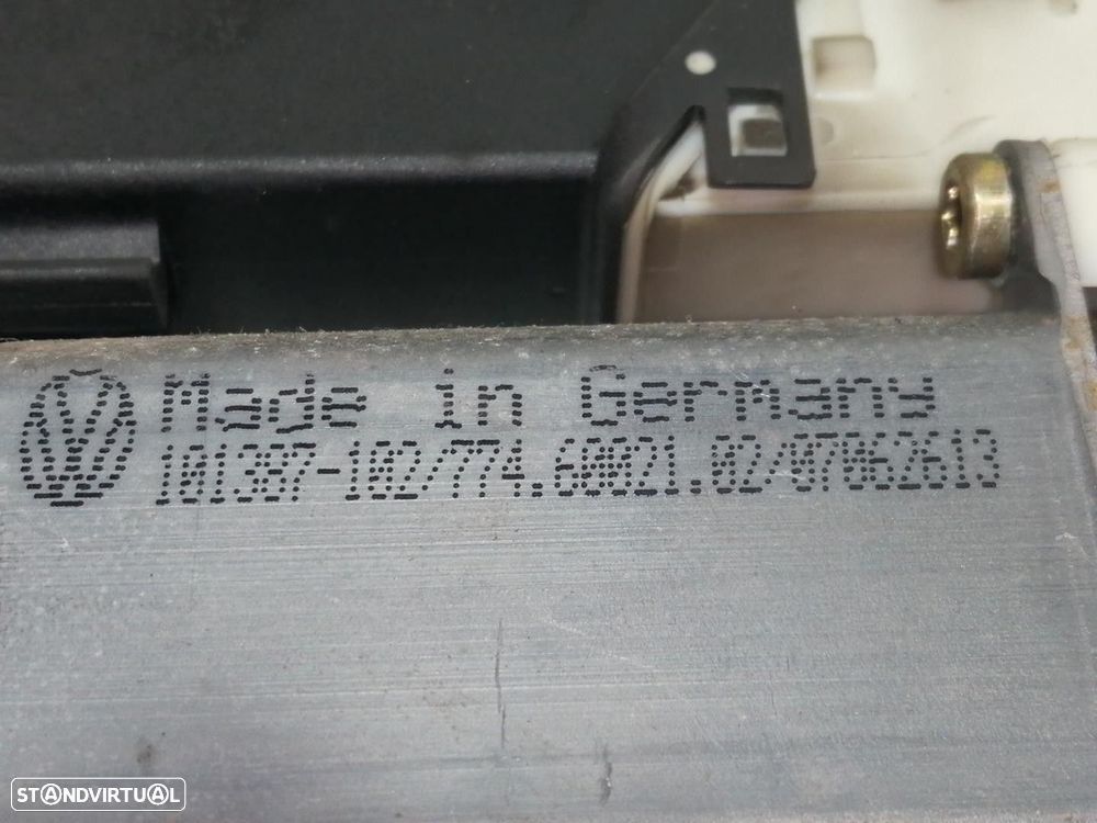ELEVADOR DE VIDRO FRONTAL DIREITO VOLKSWAGEN GOLF IV 2004 -101387102 - 2