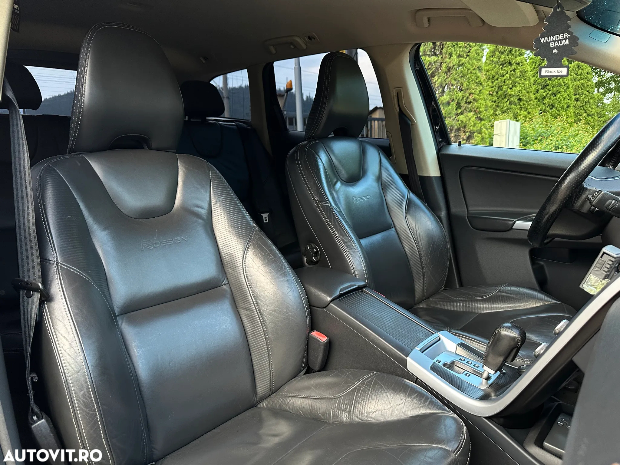Volvo XC 60 D5 AWD Aut. RDesign - 30