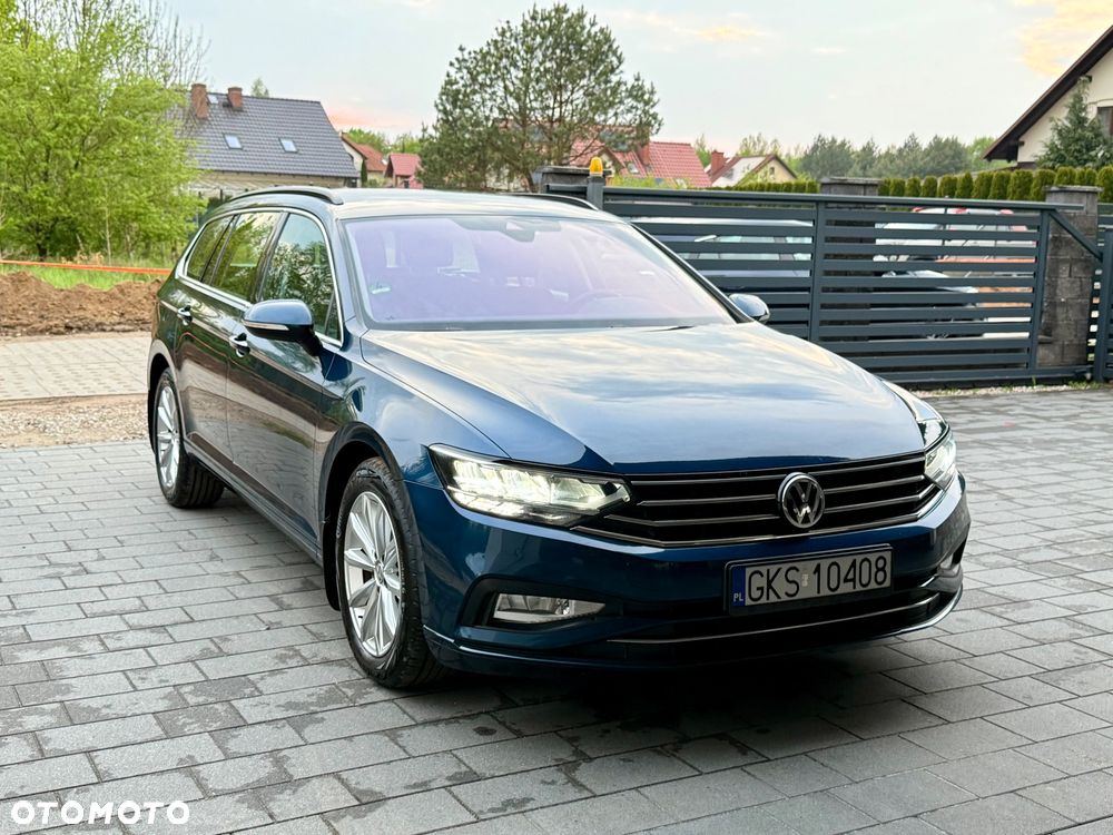 Volkswagen Passat 2.0 TDI SCR DSG Comfortline - 2