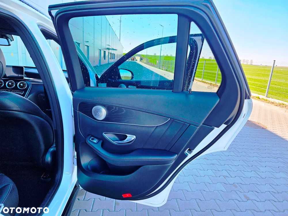 Mercedes-Benz GLC - 7