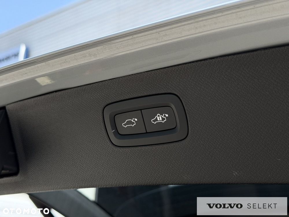 Volvo XC 90 - 13