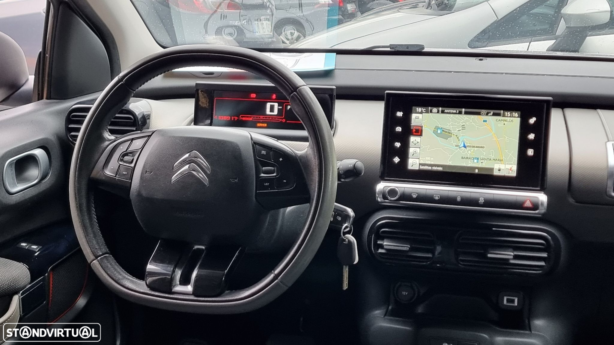 Citroën C4 Cactus 1.2 PureTech Shine EAT6 - 23
