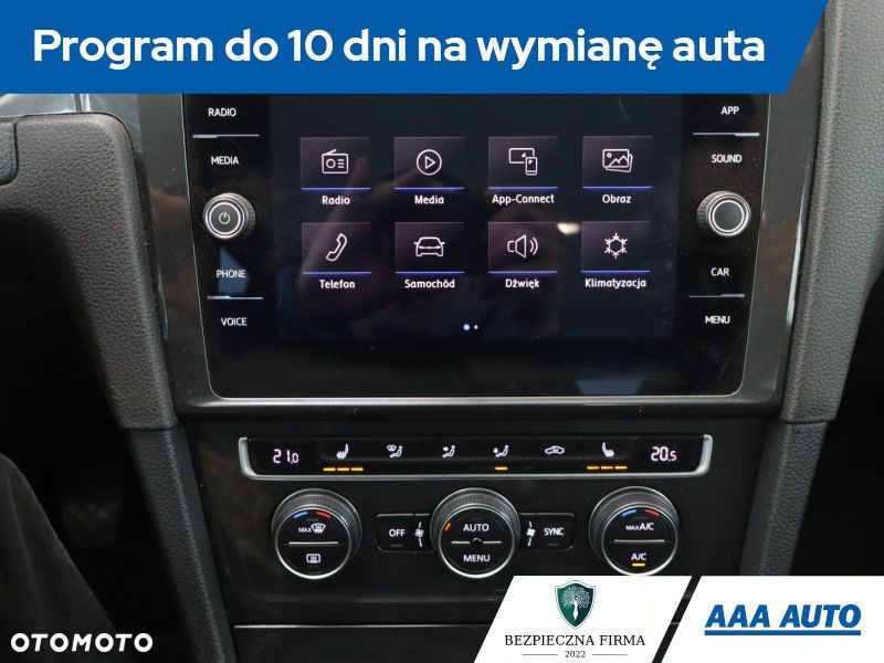Volkswagen Golf - 20