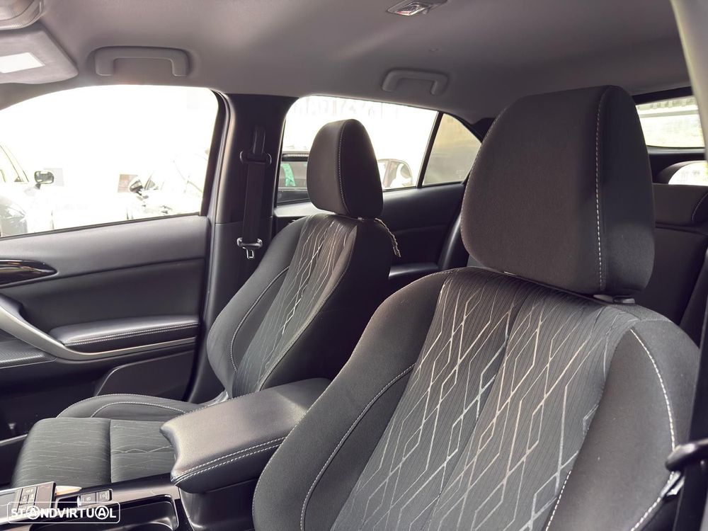 Mitsubishi Eclipse Cross 1.5 MIVEC Intense CVT - 38