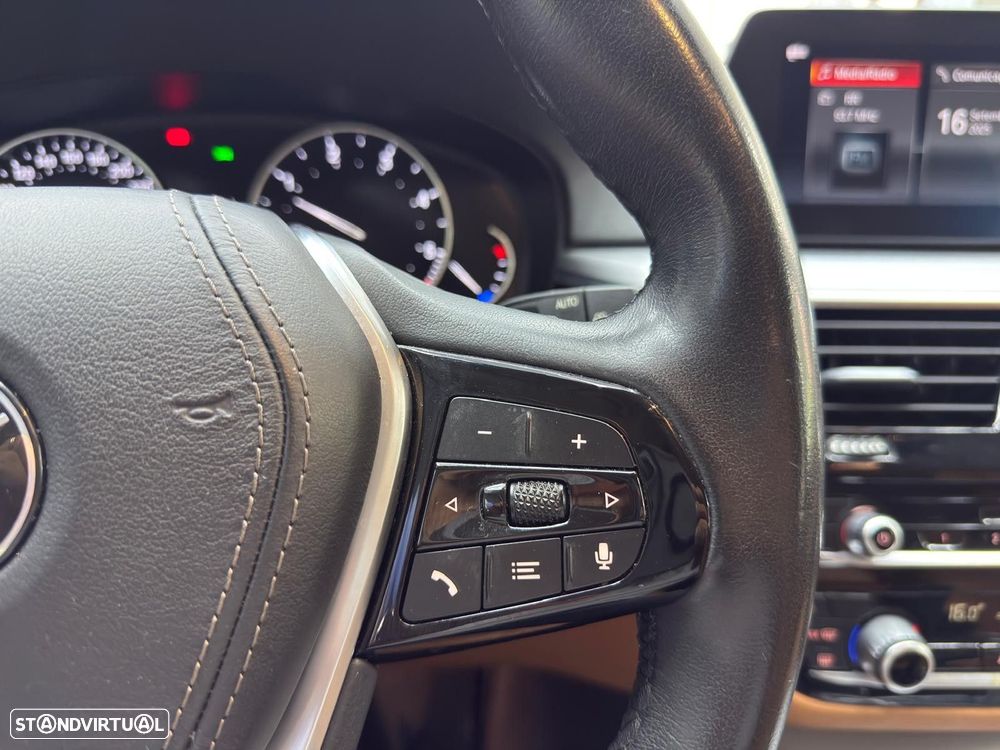 BMW 520 d Line Luxury Auto - 17