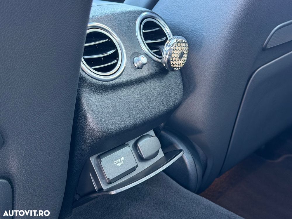 Mercedes-Benz E 53 AMG 4Matic AMG Speedshift 9G-TCT - 33