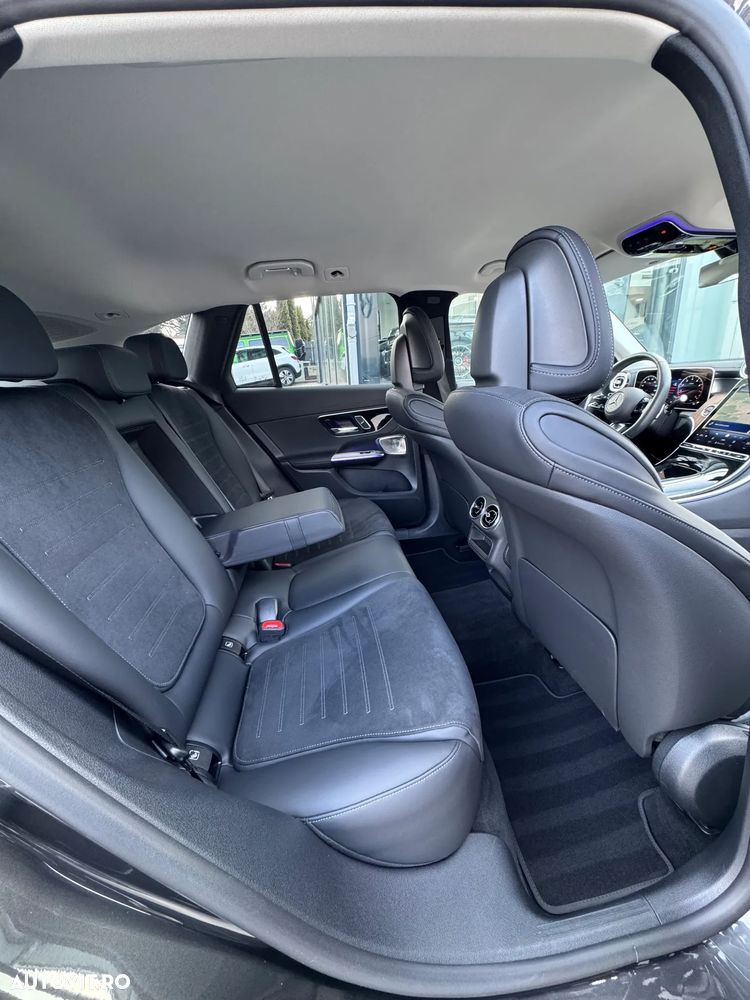 Mercedes-Benz GLC 200 4Matic 9G-TRONIC AMG Line Advanced - 9