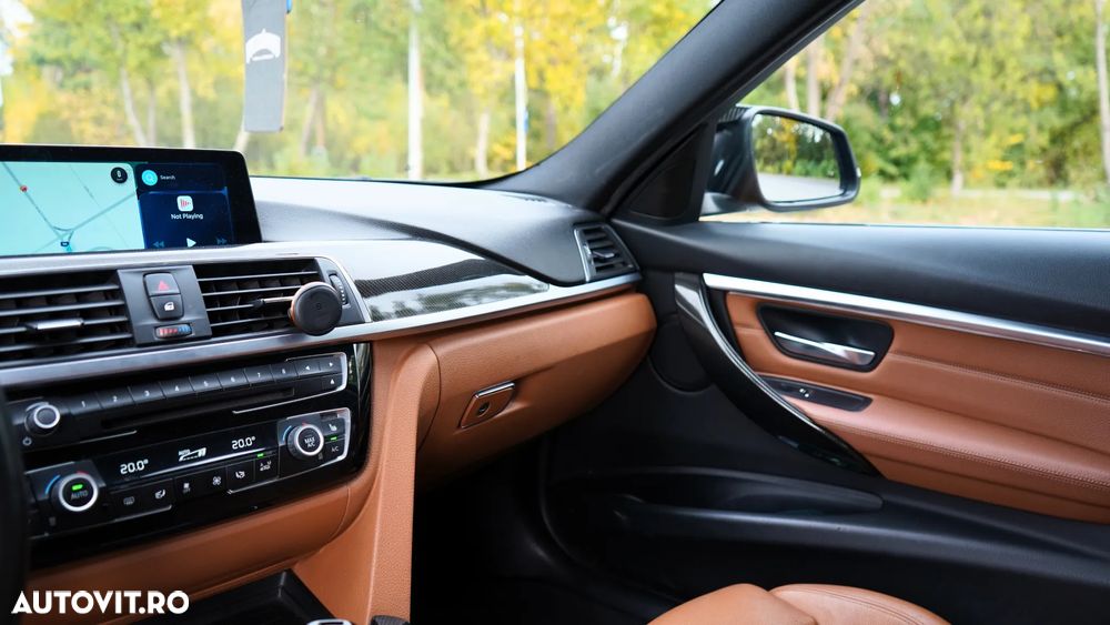 BMW Seria 3 330i xDrive AT Luxury Line - 20