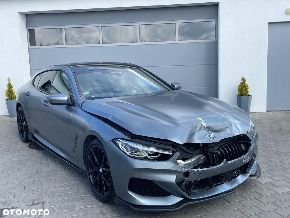 BMW Seria 8 840i - 15