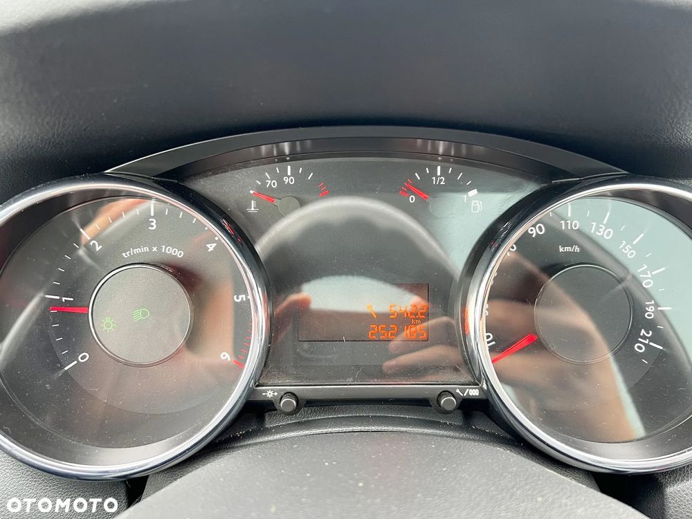 Peugeot 5008 1.6 HDi Premium - 25