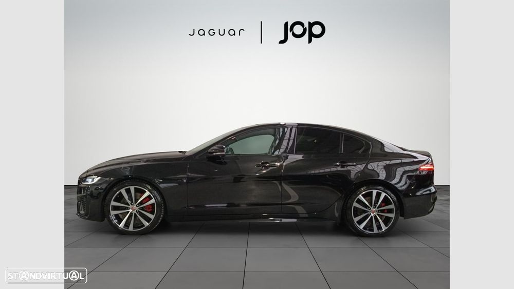 Jaguar XE 2.0 D200 R-Dynamic S - 2