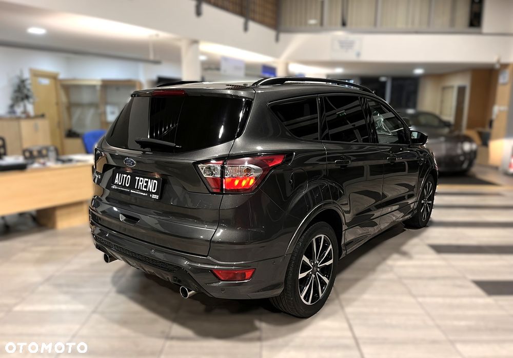 Ford Kuga 2.0 TDCi 4x4 ST-Line - 5