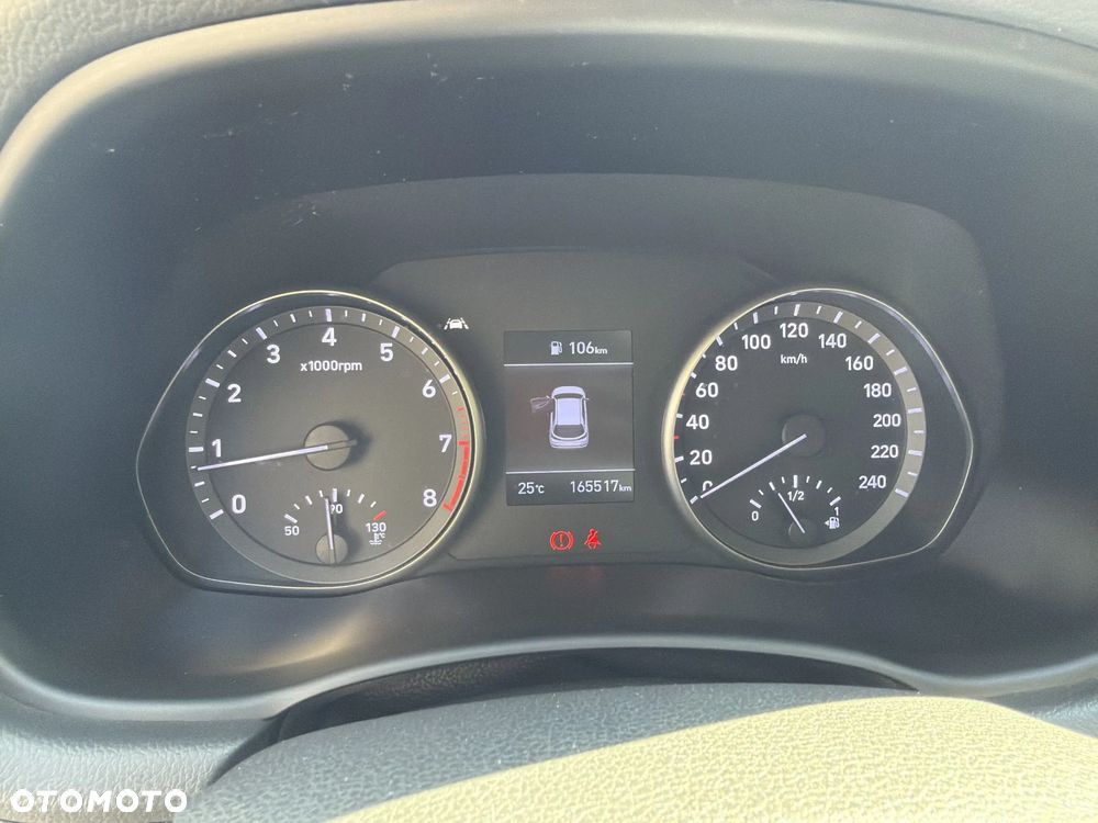 Hyundai i30 1.5 DPI Classic + - 18