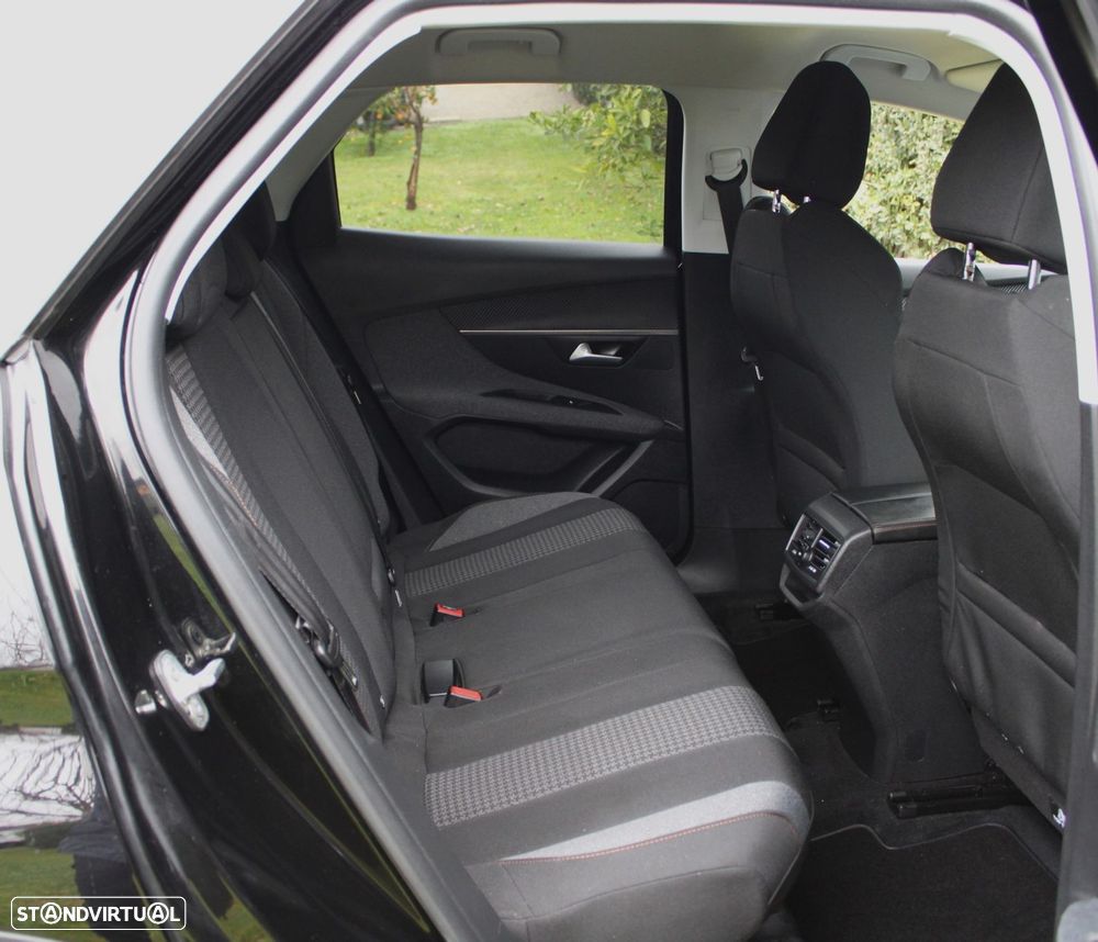 Peugeot 3008 1.2 PureTech Active - 30