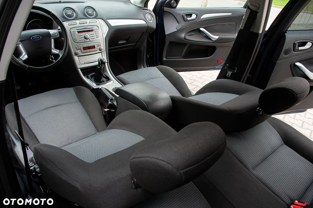 Ford Mondeo 2.0 Champions Edition - 33