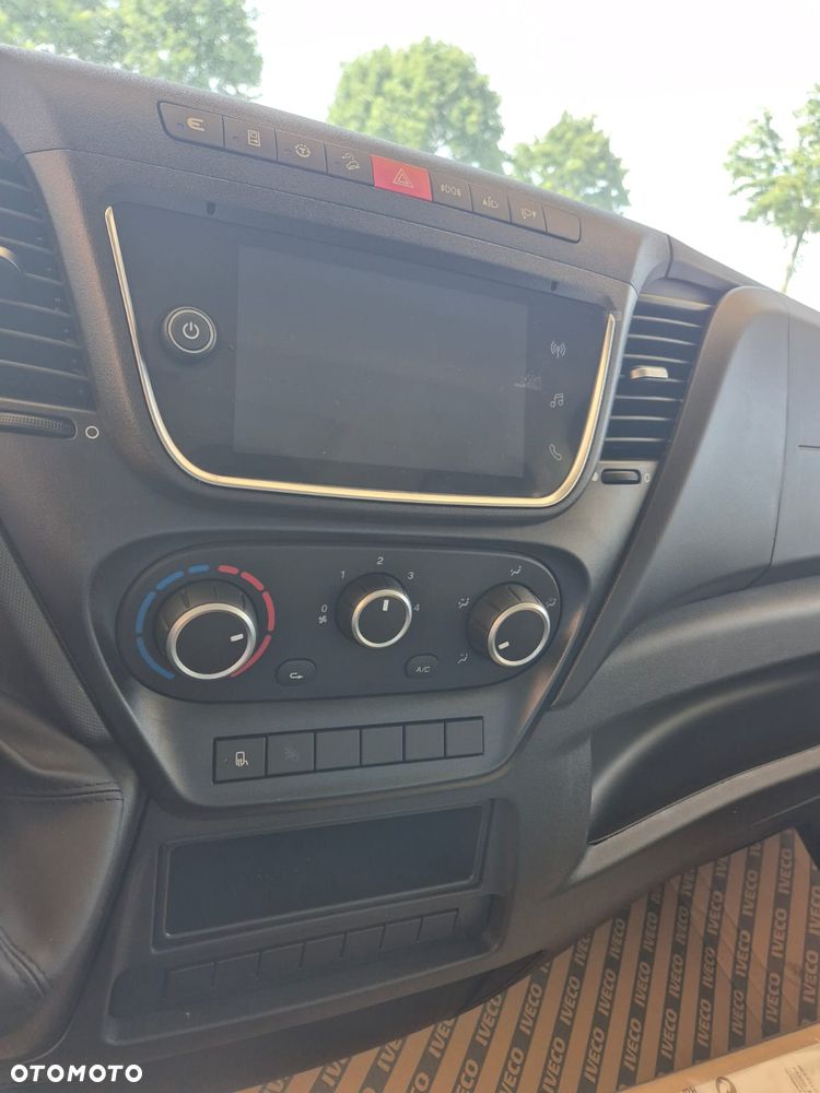 Iveco Daily / Pewny partner w biznesie ! - 13