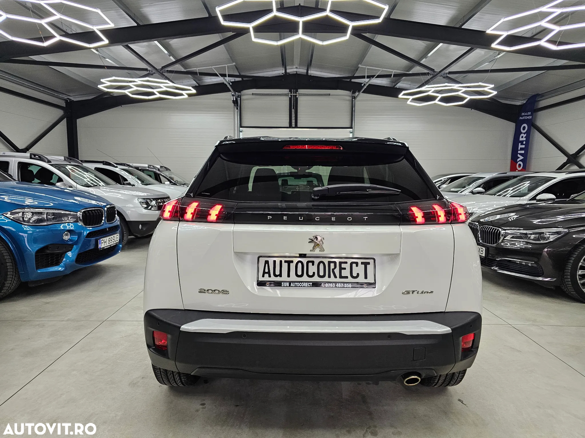 Peugeot 2008 1.5 BlueHDI STT EAT8 GT Line - 32