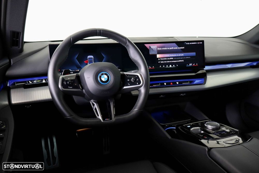 BMW i5 eDrive40 Pack Desportivo M - 26