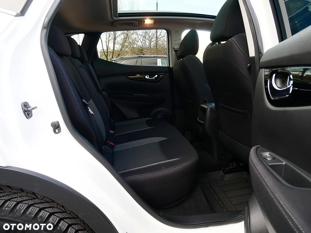 Nissan Qashqai 1.5 dCi Tekna - 6