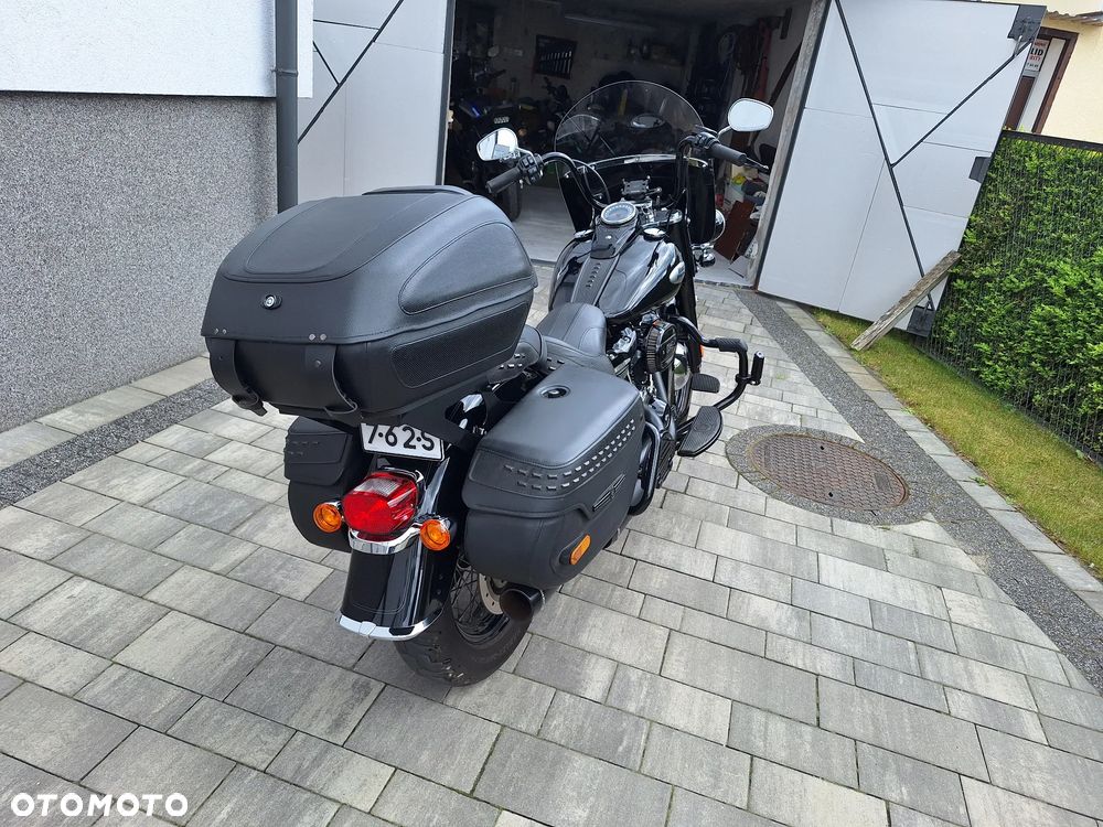 Harley-Davidson Softail Heritage Classic - 12