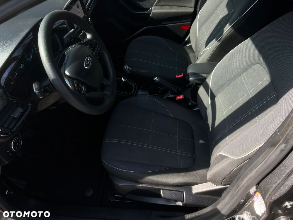 Ford Fiesta 1.0 EcoBoost S&S TITANIUM - 13