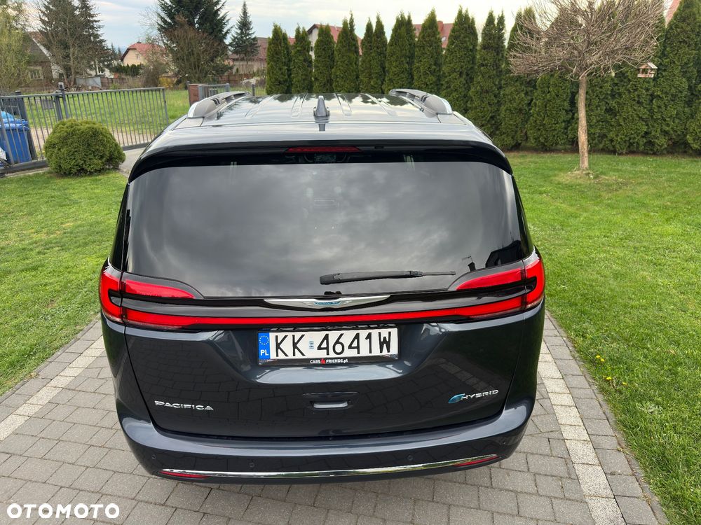 Chrysler Pacifica - 22