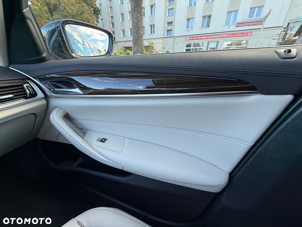 BMW Seria 5 520d xDrive MHEV Luxury Line - 9