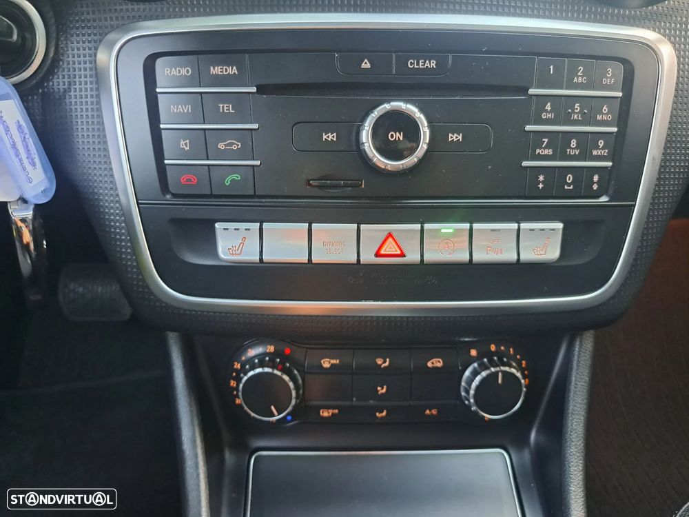 Mercedes-Benz A 180 7G-DCT Urban - 31