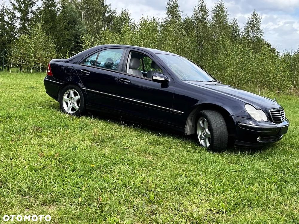 Mercedes-Benz Klasa C 200 Kompressor Avantgarde - 4