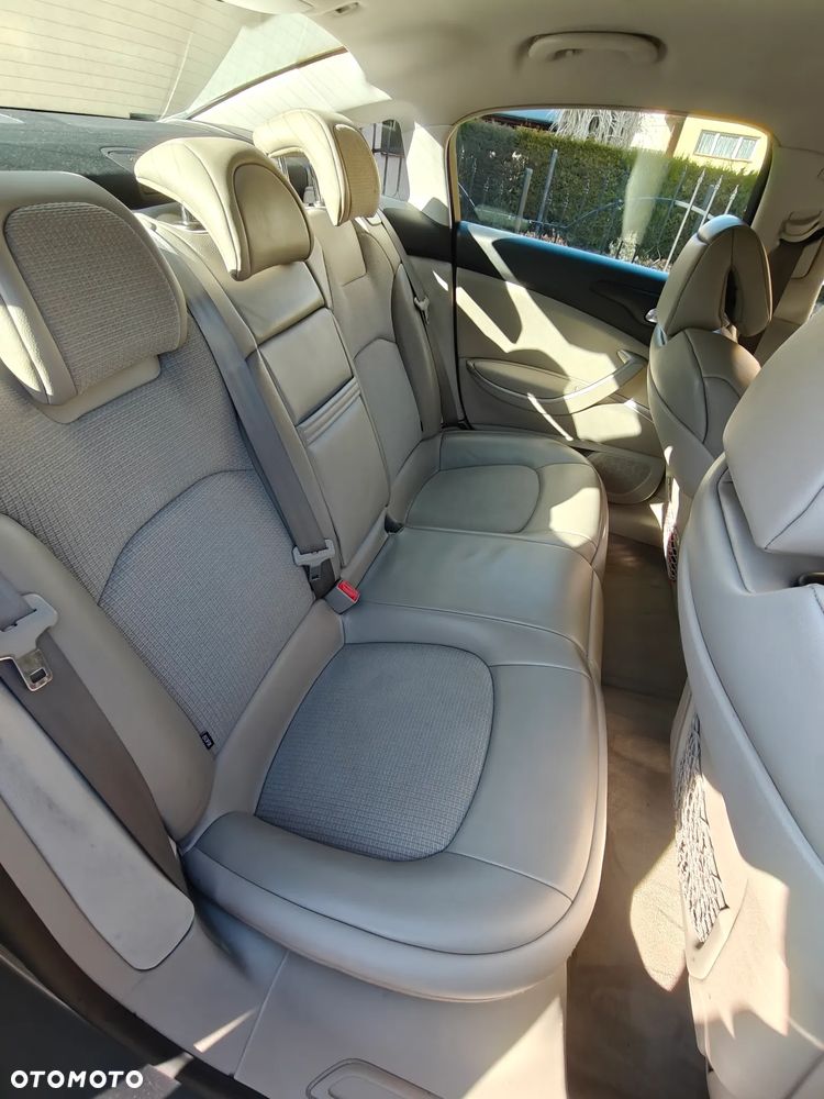 Citroën C5 2.0 HDi Confort - 12