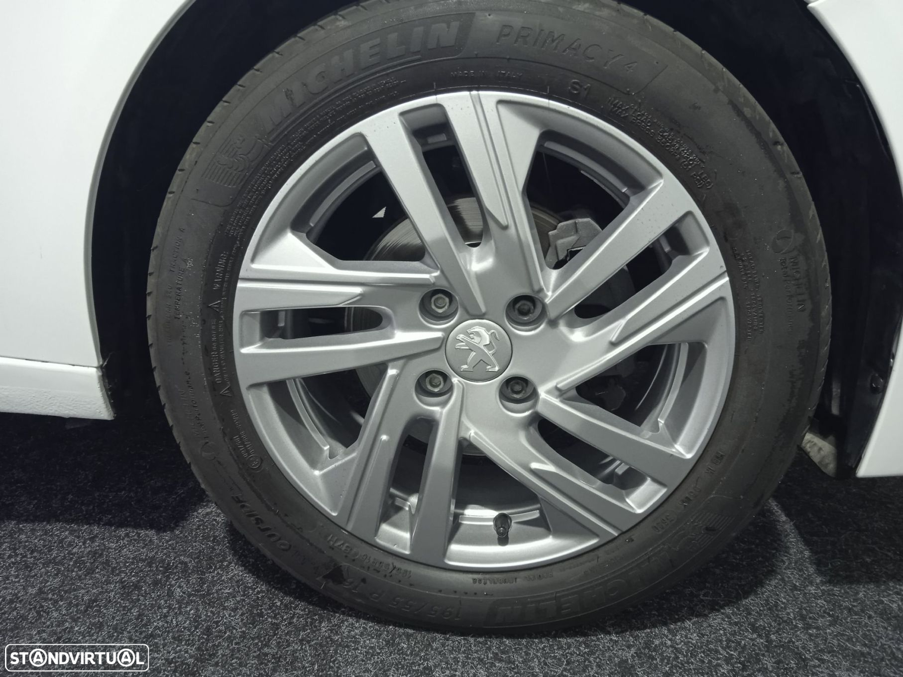 Peugeot 208 1.2 PureTech Active - 33