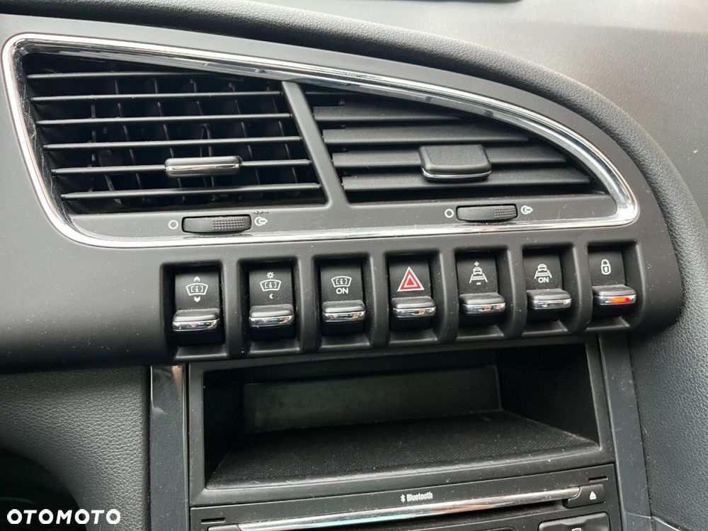 Peugeot 3008 HDi FAP 150 Family - 13