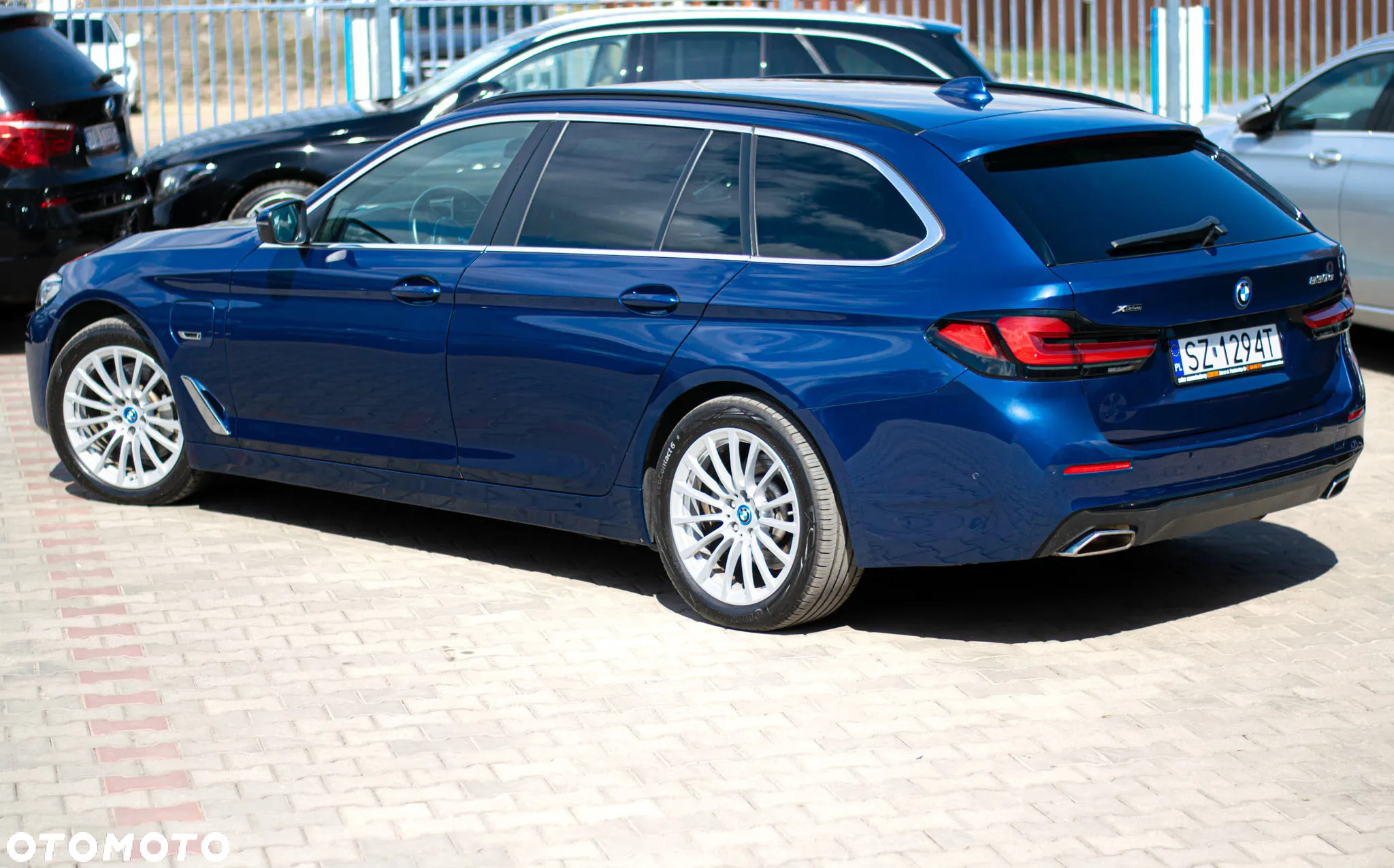 BMW Seria 5 530e - 32