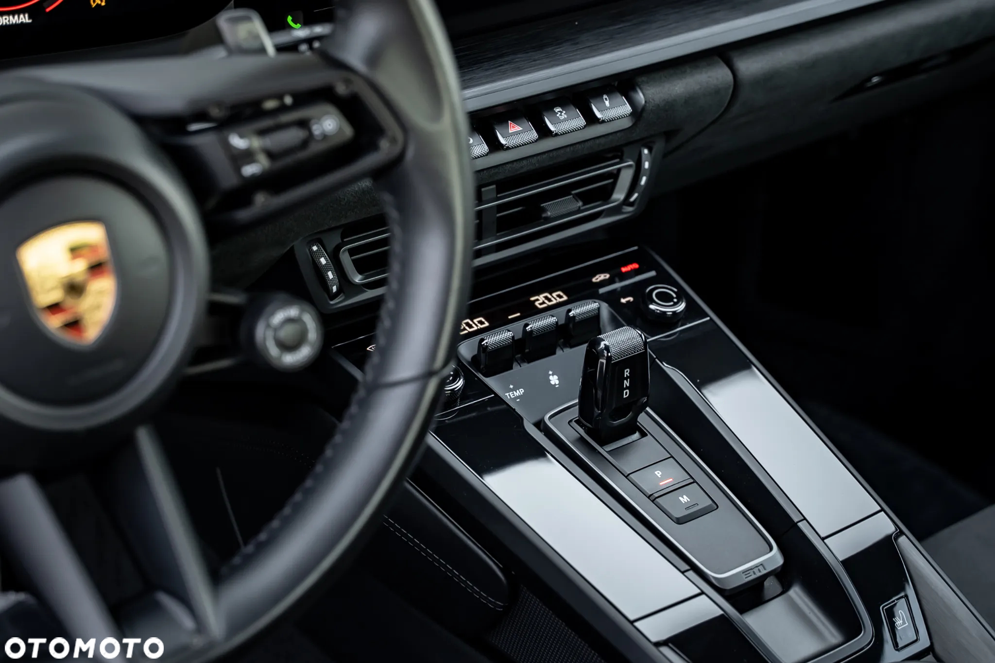 Porsche Carrera GT - 25