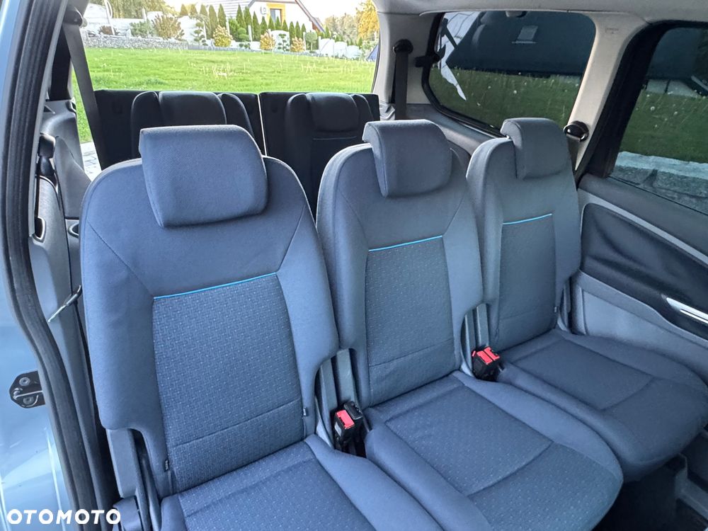 Ford Galaxy - 9