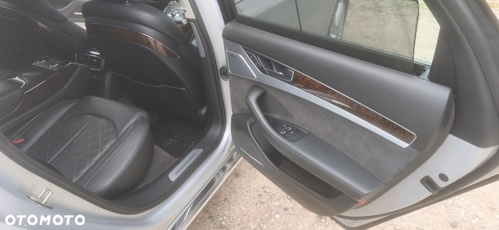 Audi A8 4.2 TDI Quattro - 23