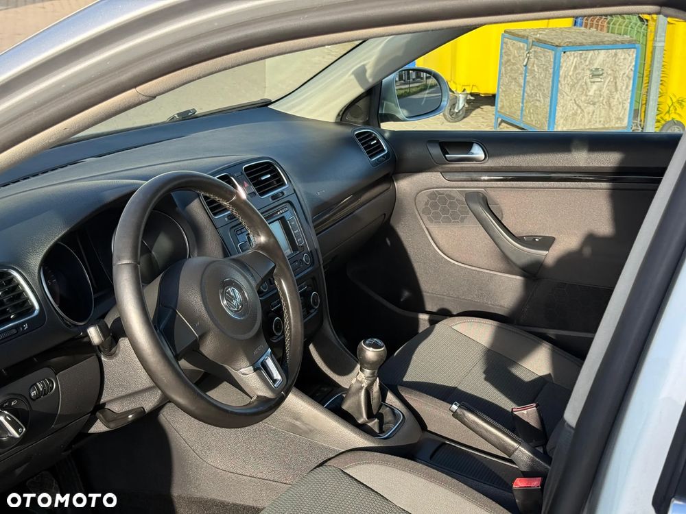 Volkswagen Golf 1.6 TDI BlueMot Comfortline - 11