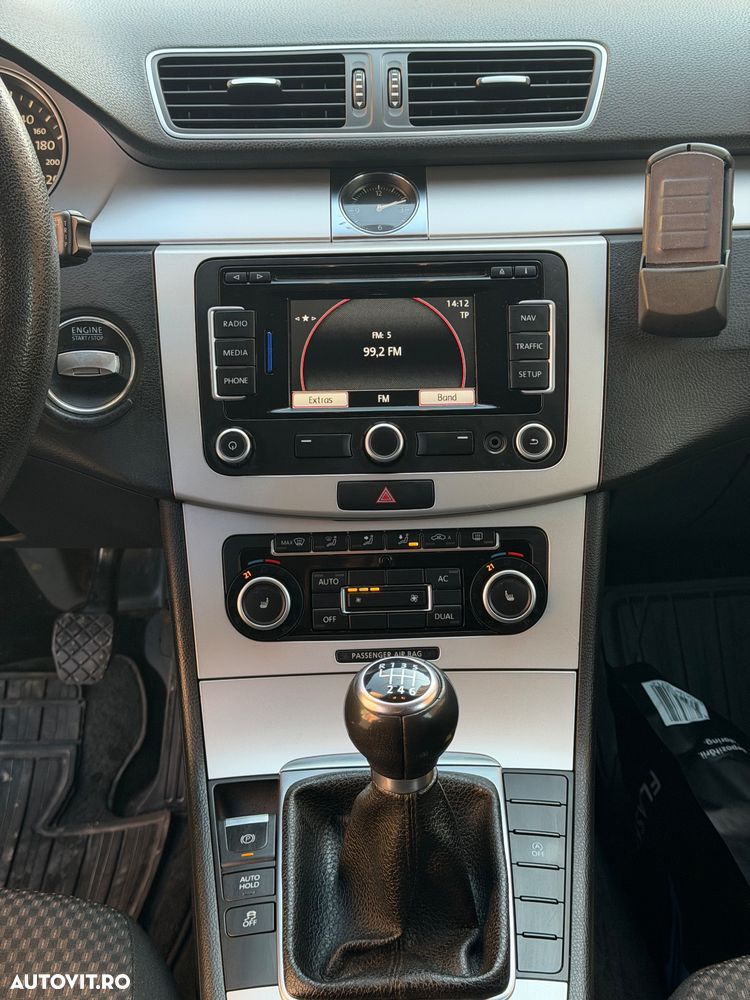 Volkswagen Passat 1.6 TDI BlueMotion - 10