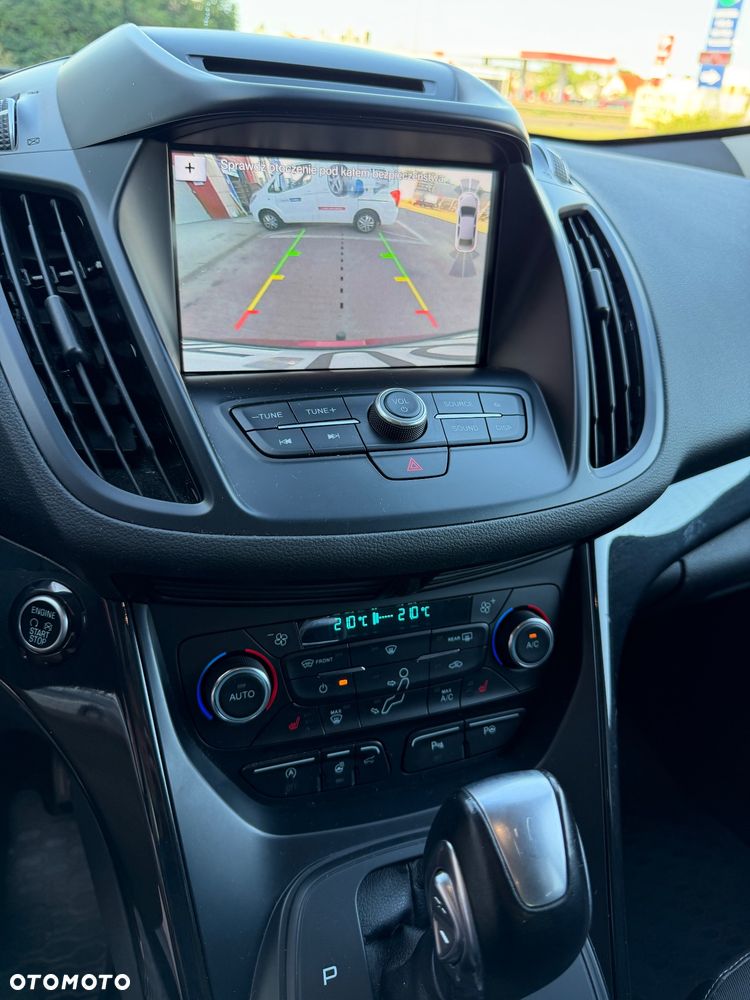 Ford Kuga 1.5 EcoBoost 2x4 Titanium - 9