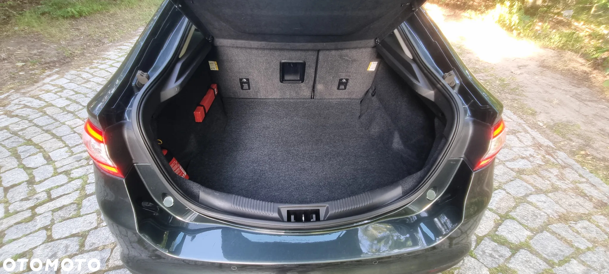Ford Mondeo 2.0 TDCi Silver X (Amb Plus) PowerShift - 26