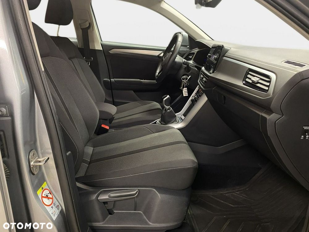 Volkswagen T-Roc - 13