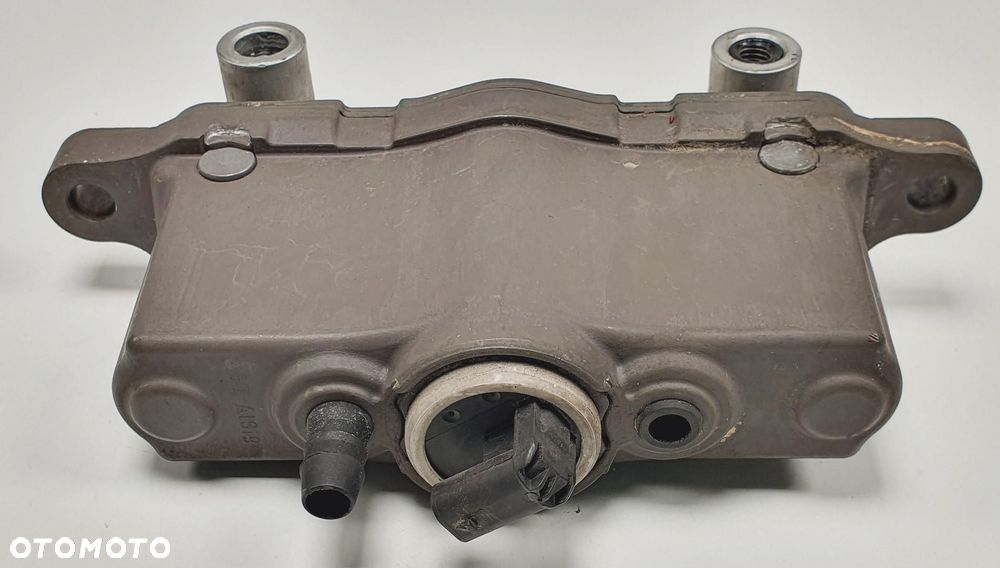 NABÓJ MASKI PRAWY MERCEDES W212 A2129066301 - 2