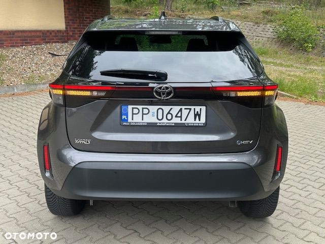 Toyota Yaris Cross 130 1.5 VVT-i Team Deutschland - 12