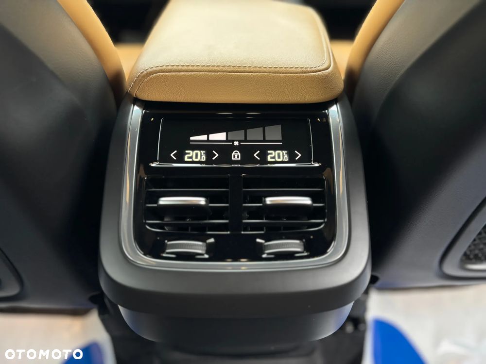 Volvo XC 60 B4 D AWD Geartronic Inscription - 21