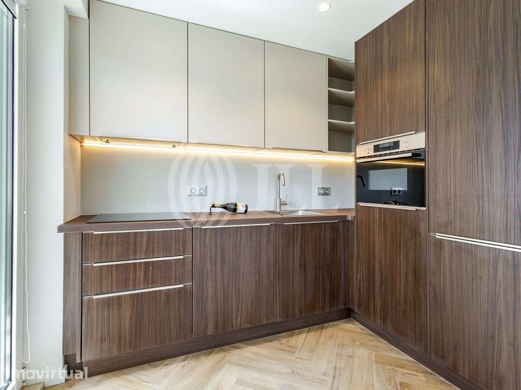 Apartamento T2 Totalmente Remodelado nas Amoreiras, Lisboa - Grande imagem: 4/16