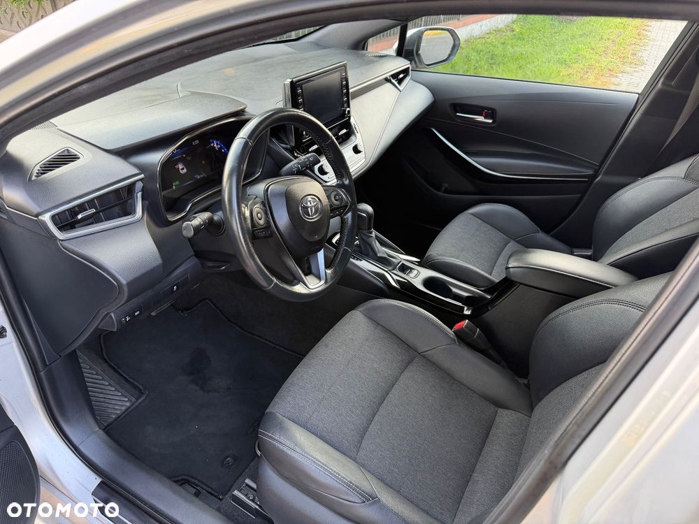 Toyota Corolla 1.8 Business Edition - 10