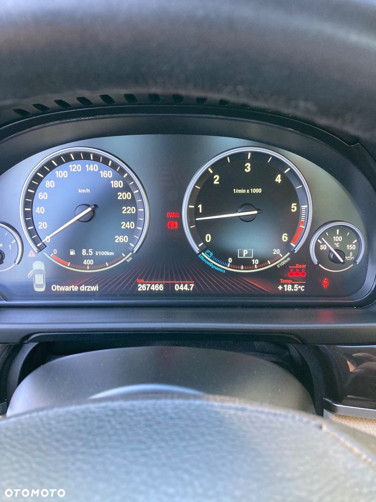BMW Seria 5 535d xDrive - 9
